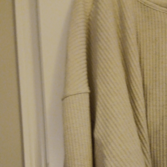 Sweatshirt - Picture 4 of 8